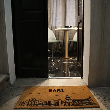 The Marble House Apartment