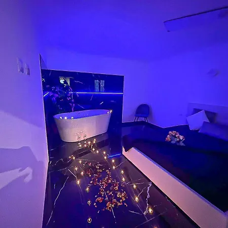 The Marble House Bari