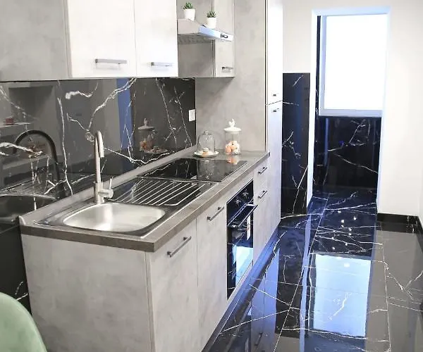 The Marble House Apartament Bari