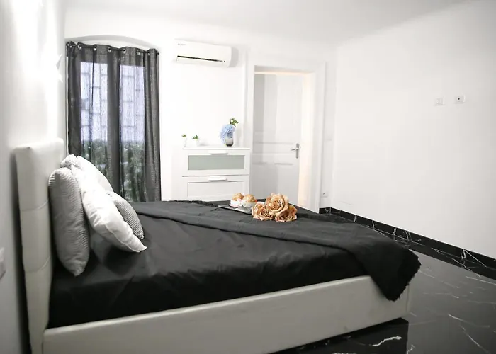 The Marble House Apartament