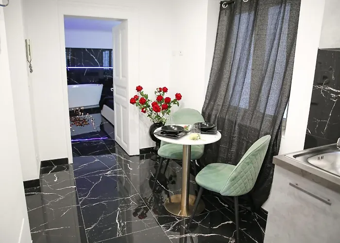 The Marble House Bari